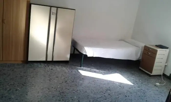Rexer-Viterbo-camere-singole-zona-pilastro-CAMERA-DA-LETTO