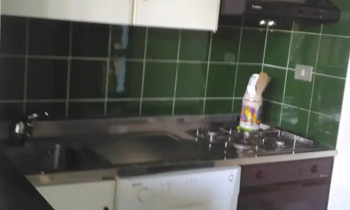 Rexer-Montignoso-Cinquale-mt-dal-mare-appartamento-in-residence-con-piscina-Cucina