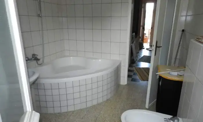 Rexer-Imperia-Trilocale-in-villa-BAGNO