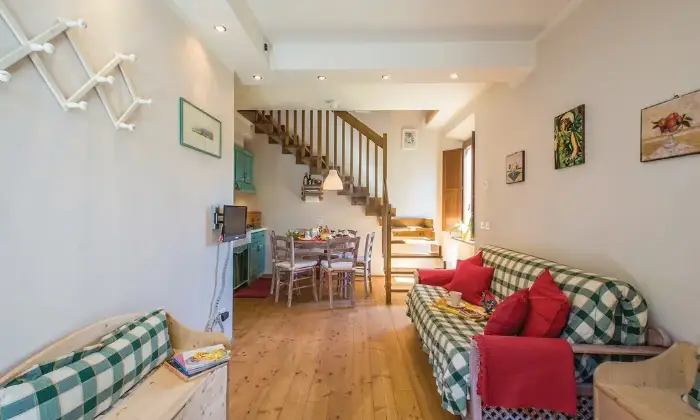 Rexer-Abetone-Romantico-appartamento-in-montagna-SALONE