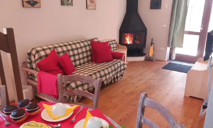Rexer-Abetone-Romantico-appartamento-in-montagna-SALONE