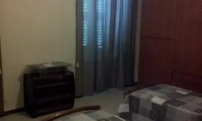 Rexer-Genova-Camera-doppia-con-due-letti-singoli-CAMERA-DA-LETTO