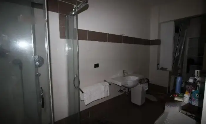 Rexer-Genova-Quadrilocale-ampio-e-luminoso-BAGNO