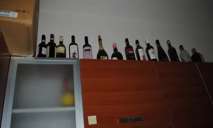 Rexer-Roma-Grazioso-bilocale-piano-terra-silenzioso-CUCINA