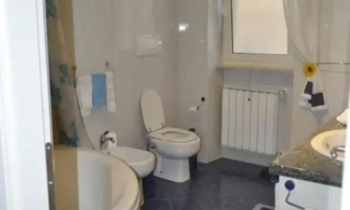 Rexer-Guidonia-Montecelio-Trilocale-BAGNO