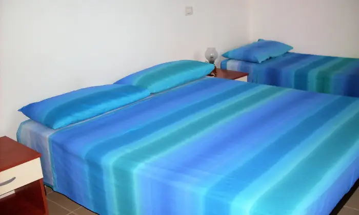 Rexer-Cir-Marina-Appartamento-in-affitto-a-due-passi-dal-Mare-CAMERA-DA-LETTO