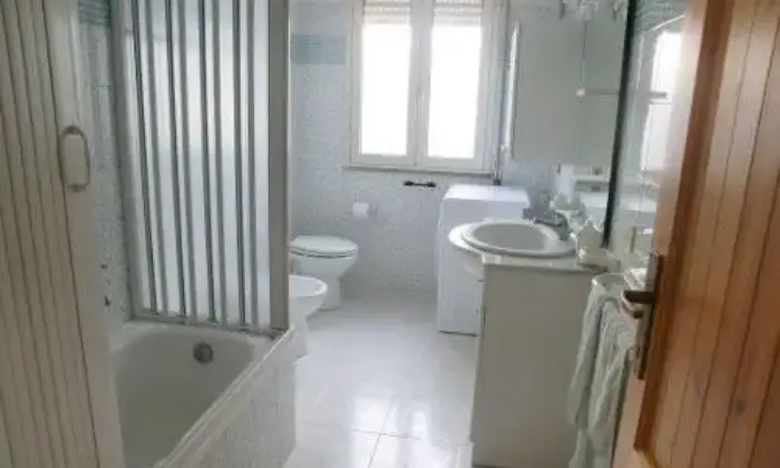 Rexer-Calasetta-Appartamento-centro-paese-a-mt-dal-portIcciolo-turistico-BAGNO