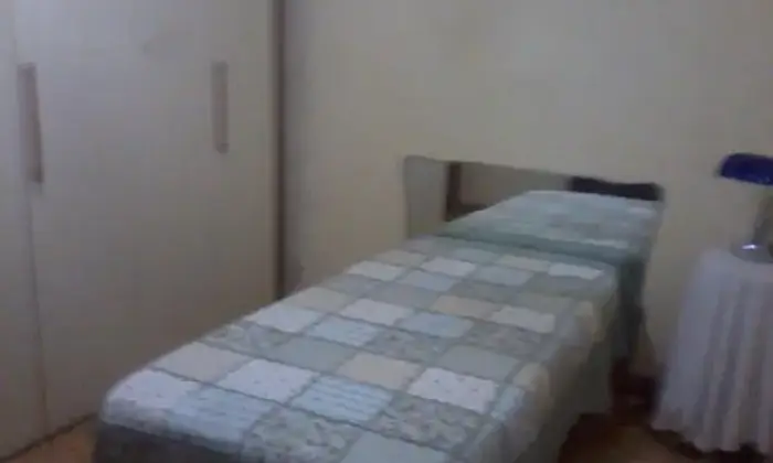 Rexer-Roma-Trilocale-per-studentesse-CAMERA-DA-LETTO