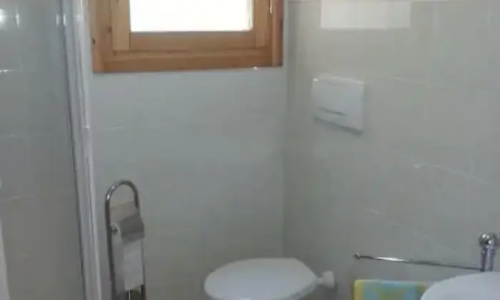 Rexer-Cutigliano-Attico-luminoso-BAGNO